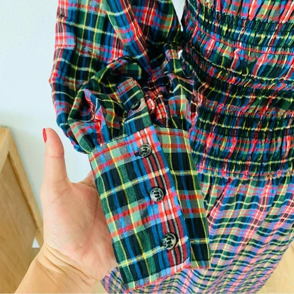 Sold! Gianni seersucker plaid smocked dress - Picture 14 of 16